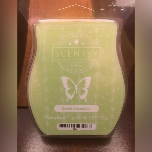 2 Scentsy Bars - 1 Salted Caramel Cupcake and 1 Sweet Cucumber Scentsy Bar - Picture 3 of 4